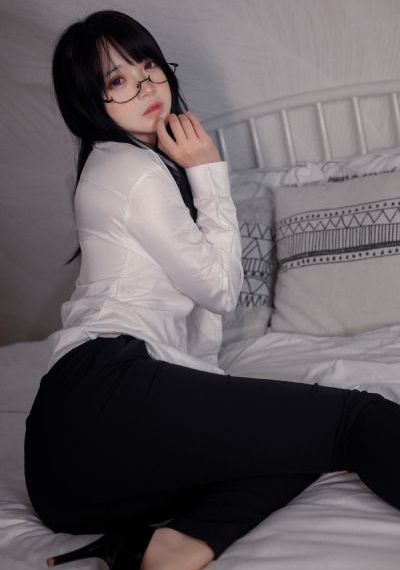 色婷婷成人精品综合一区_剧情片日韩免费观看