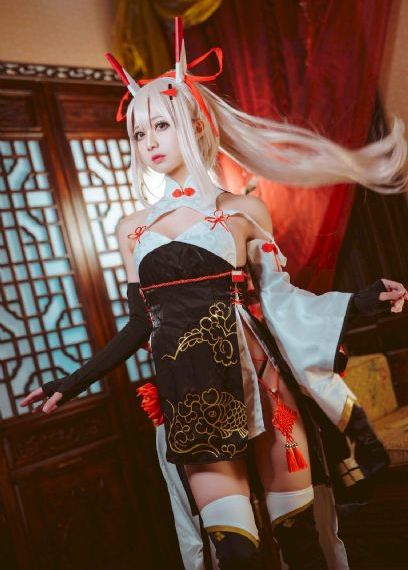 清纯美女为了钱把衣服都脱了_1080P最新电影在线观看
