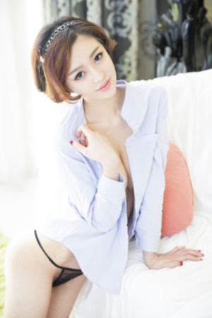 丝袜美腿一区二区三区四区_超清电影免费在线