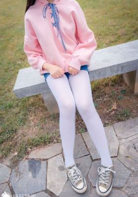 无码丝袜av_HD高清免费观看